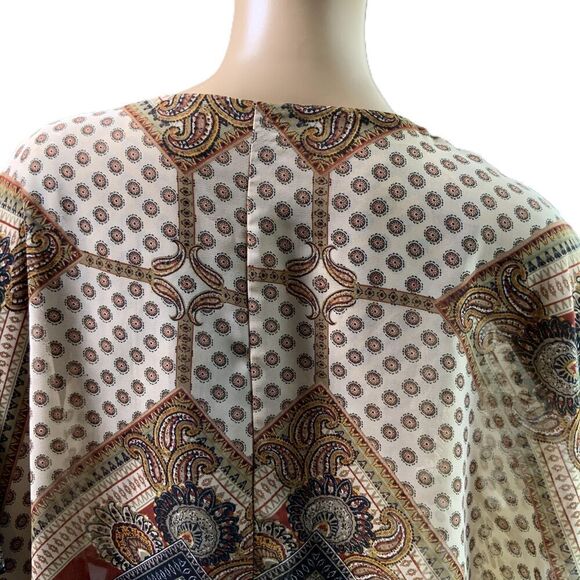 Roz & Ali Brown Patterned Keyhole Neckline Poncho Blouse Size Petite Medium - Picture 5 of 14